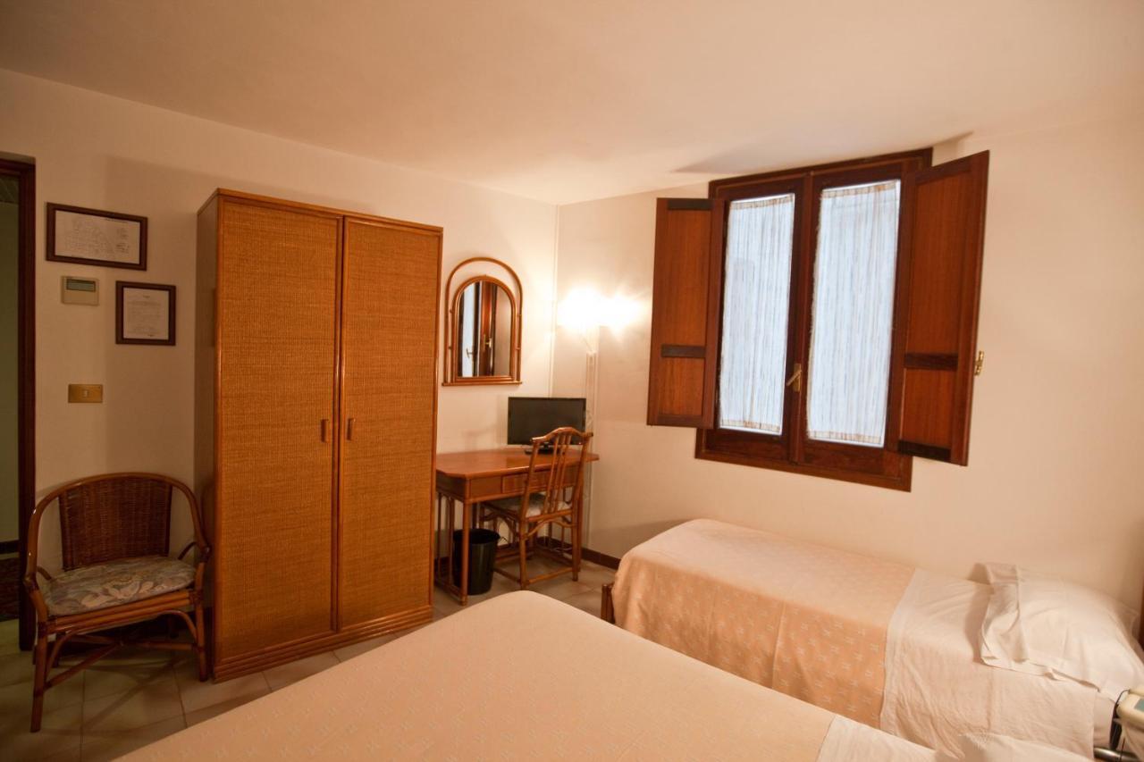 Hotel Moderno Erice Kamer foto